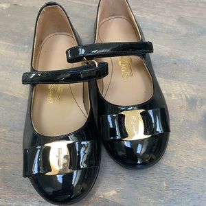 Salvatore Ferragamo leather ballerina girls shoes